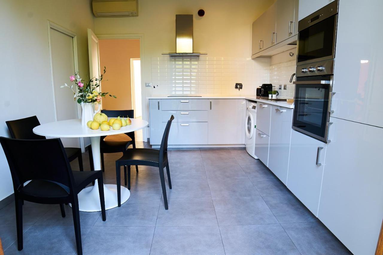 Chic Apt In Villa - Dolcevita Holiday Florens Exteriör bild